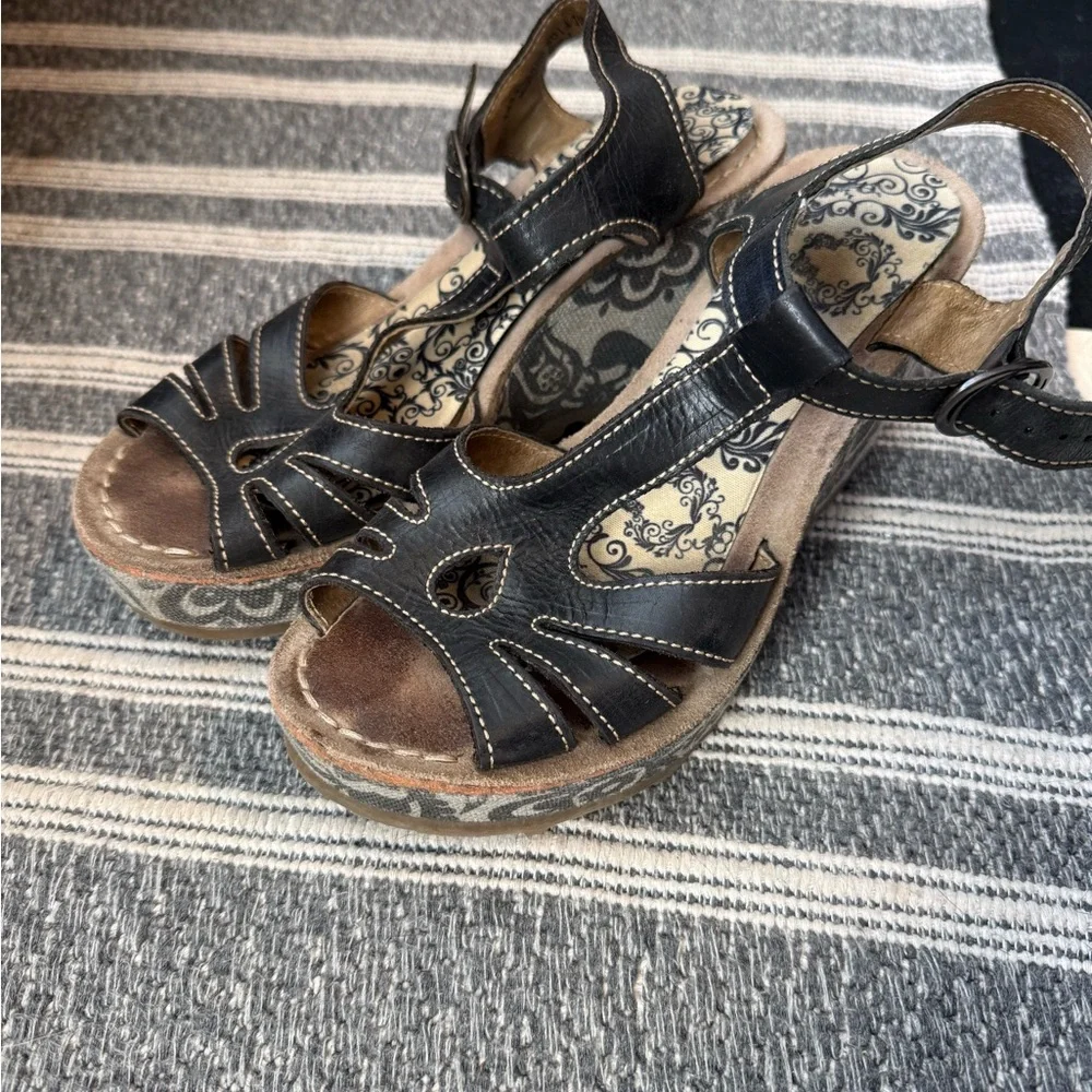 Fly London Black and Gray Patterned Wedges - Picture 7 of 7